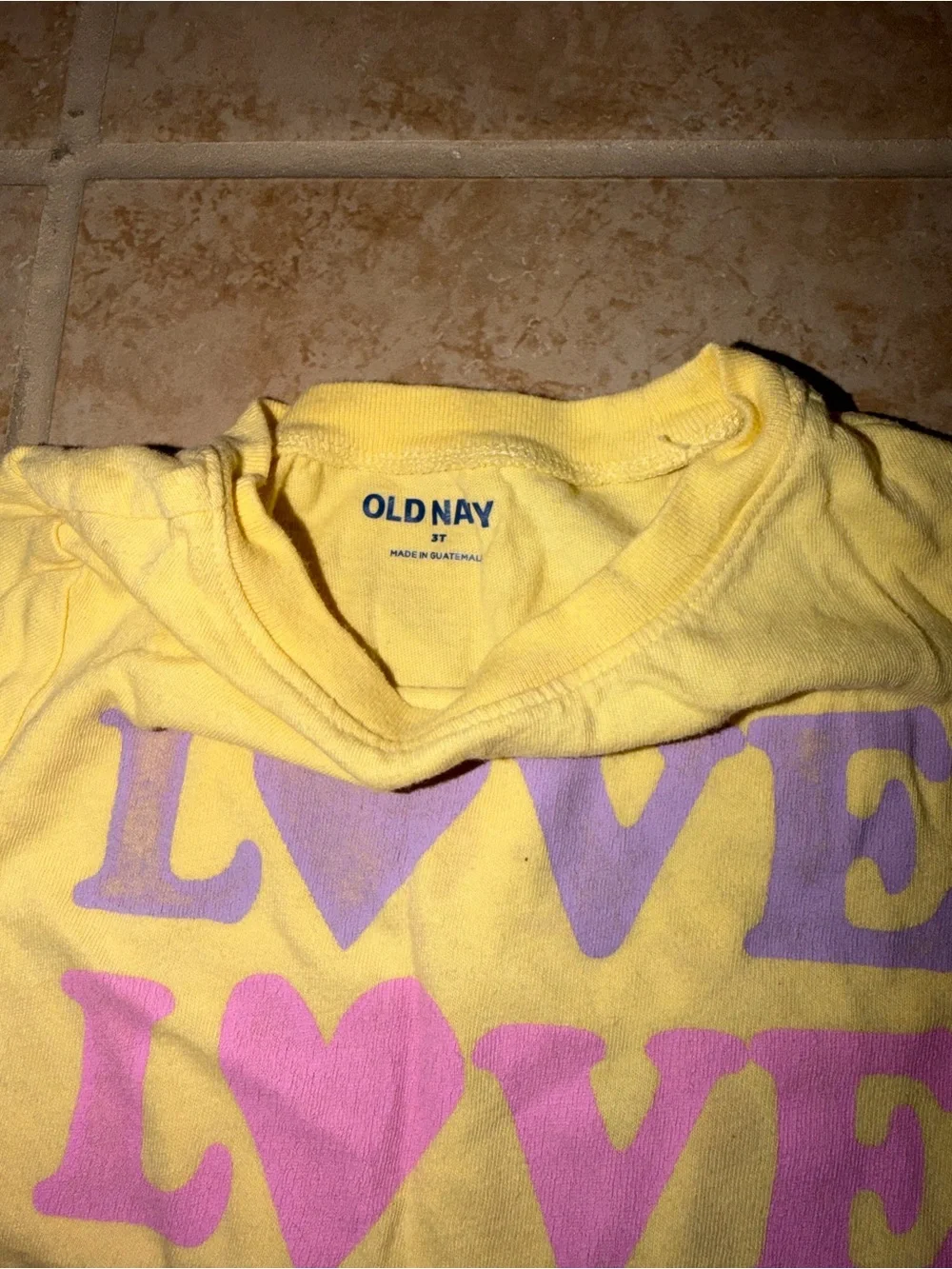 Kids Yellow 'LOVE' Graphic Tee - Bright Heart Print
